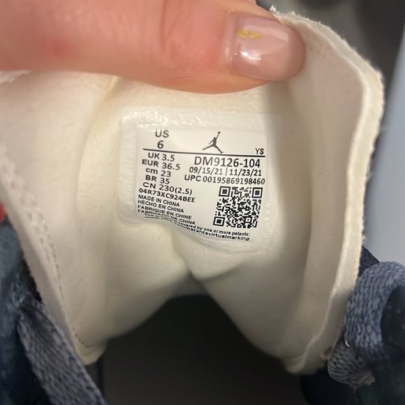 Air Jordan’s - Picture 5 of 7